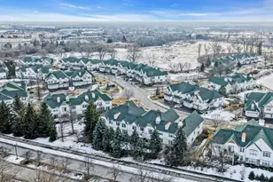 414 Bay Tree Cir, Vernon Hills, IL 60061 - Photo 42