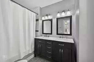 1455 W Cuyler Ave, Chicago, IL 60613 - Photo 14