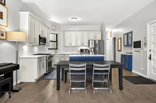 1455 W Cuyler Ave, Chicago, IL 60613 - Photo 2