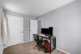 414 S Dodson Dr, Urbana, IL 61802 - Photo 14