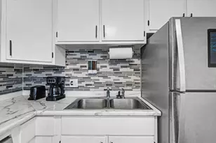 414 S Dodson Dr, Urbana, IL 61802 - Photo 10