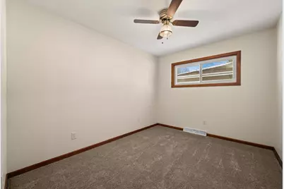 1118 Holmes Place, Dekalb, IL 60115 - Photo 10