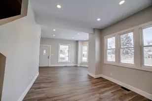 112 E Mulberry St, Watseka, IL 60970 - Photo 8