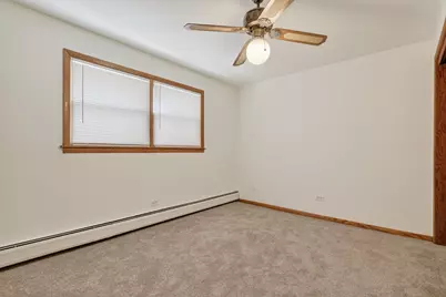 8611 W Summerdale Avenue, Chicago, IL 60656 - Photo 20