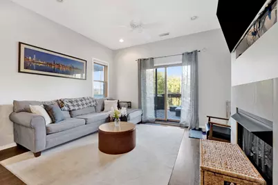 2750 N Wolcott Avenue #2S, Chicago, IL 60614 - Photo 2