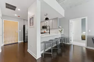 845 N Kingsbury St, Chicago, IL 60610 - Photo 2