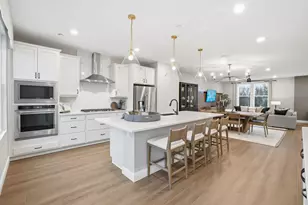 205 Steeple Bush Ln, Schaumburg, IL 60193 - Photo 2