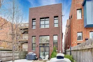 1226 W Henderson St, Chicago, IL 60657 - Photo 26