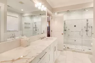 1226 W Henderson St, Chicago, IL 60657 - Photo 14