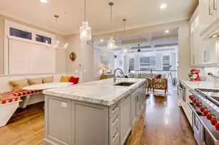 1226 W Henderson St, Chicago, IL 60657 - Photo 6