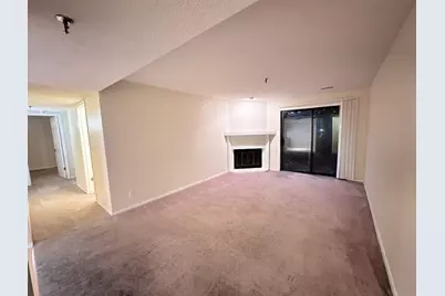 1350 Brook Street #J, Saint Charles, IL 60174 - Photo 4