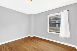 5542 S Neva Ave, Chicago, IL 60638 - Photo 10