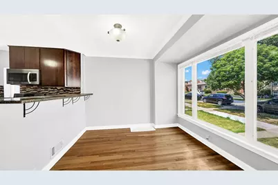 5542 S Neva Avenue, Chicago, IL 60638 - Photo 4