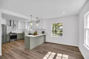 1212 W Healey St, Champaign, IL 61821 - Photo 14