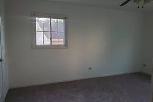 833 Village Quarter Rd, West Dundee, IL 60118 - Photo 14