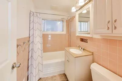 7441 Lyons Street, Morton Grove, IL 60053 - Photo 20