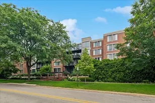 1633 2nd St, Highland Park, IL 60035 - Photo 2