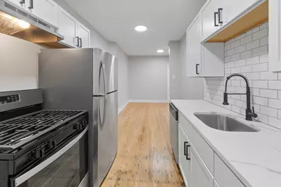 7377 N Damen Avenue #I2, Chicago, IL 60645 - Photo 2