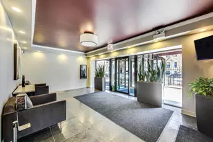 3900 N Pine Grove Ave, Chicago, IL 60613 - Photo 2