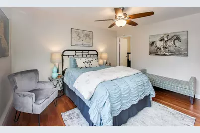 3900 N Pine Grove Avenue #301, Chicago, IL 60613 - Photo 10