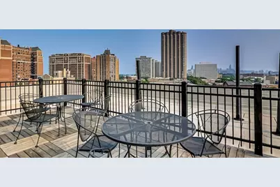 3900 N Pine Grove Avenue #301, Chicago, IL 60613 - Photo 22