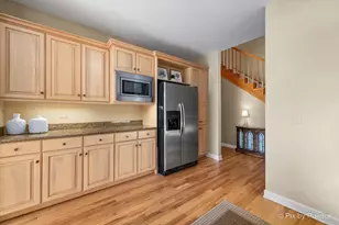 4319 Canterbury Ct, Saint Charles, IL 60174 - Photo 14