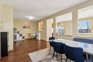 651 W Kristina Ln, Round Lake, IL 60073 - Photo 6