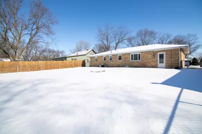 609 Ivy Lane, Bradley, IL 60915 - Photo 16