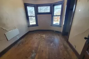 935 19th St, Rock Island, IL 61201 - Photo 8