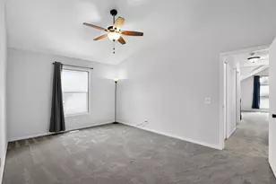 1336 Queensgreen Cir, Naperville, IL 60563 - Photo 16