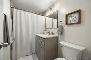 1315 Lakeside Dr, Wheaton, IL 60187 - Photo 24
