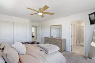 120 Kingsport Dr, South Elgin, IL 60177 - Photo 8