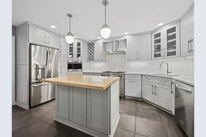 [Address not provided], Hinsdale, IL 60521 - Photo 4