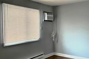 201 N Waters Edge Dr, Glendale Heights, IL 60139 - Photo 12