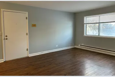 201 N Waters Edge Drive #101, Glendale Heights, IL 60139 - Photo 2