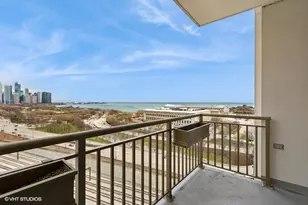 1335 S Prairie Ave, Chicago, IL 60605 - Photo 12