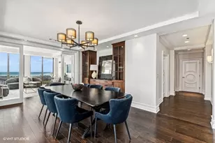 1335 S Prairie Ave, Chicago, IL 60605 - Photo 10