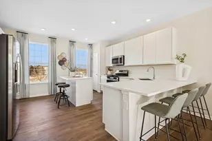 206 Neubauer Circle, Lindenhurst, IL 60046 - Photo 6