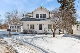 43225 N Lakeside Dr, Antioch, IL 60002 - Photo 1