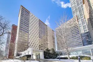 3950 N Lake Shore Dr, Chicago, IL 60613 - Photo 1