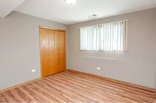 7840 Cronin Ave, Justice, IL 60458 - Photo 14