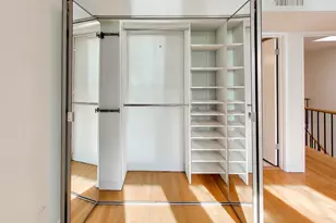 1470 E 56th St, Chicago, IL 60637 - Photo 16