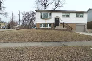 9052 W 92nd St, Hickory Hills, IL 60457 - Photo 1