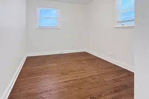 9052 W 92nd St, Hickory Hills, IL 60457 - Photo 10
