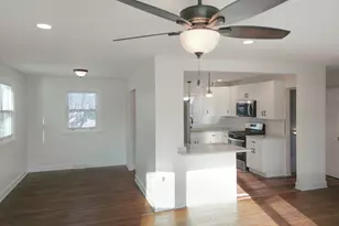 9052 W 92nd St, Hickory Hills, IL 60457 - Photo 2