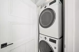 4232 W Belmont Ave, Chicago, IL 60641 - Photo 22