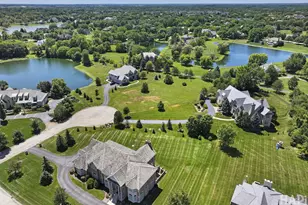 12 Leanda Ct, South Barrington, IL 60010 - Photo 10
