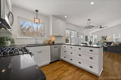 1637 Haines Drive, Batavia, IL 60510 - Photo 8