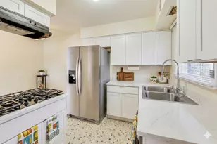 [Address not provided], Morton Grove, IL 60053 - Photo 16