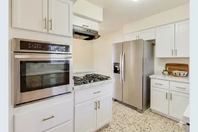 [Address not provided], Morton Grove, IL 60053 - Photo 18